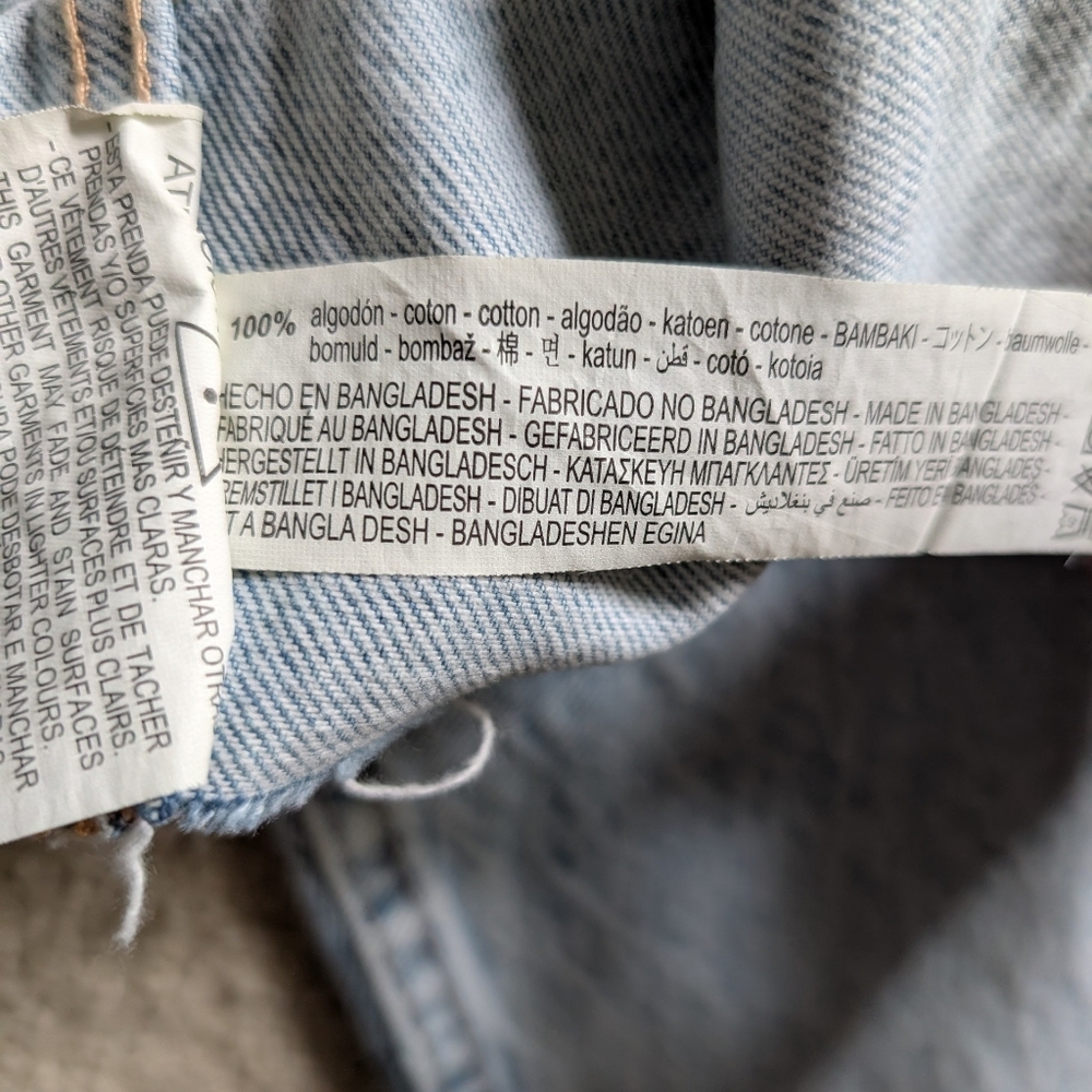 ZARA Lightwash Cropped Distressed Denim Jacket Small - Picture 10 of 11